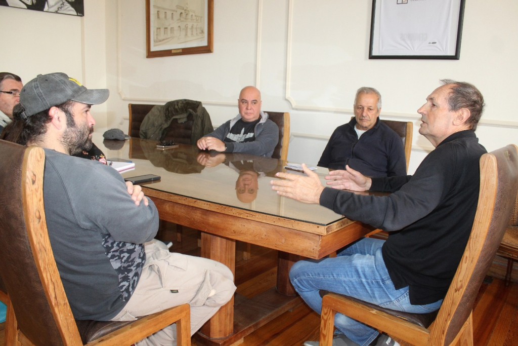 STADNIK DIALOGÓ CON PRODUCTORES AGROPECUARIOS